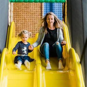 https://momentum-hotel.saalbachhinterglemmhotels.com